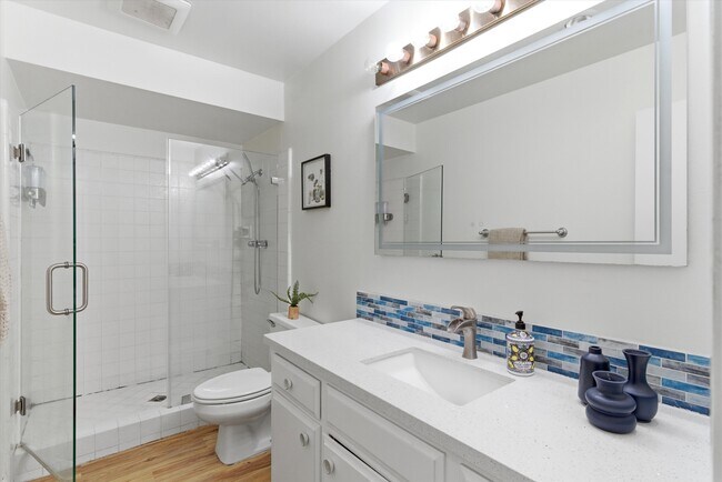 Foto del edificio - 3609 E 2nd St