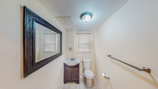 Foto del edificio - 5512 Hamilton Ave