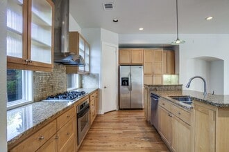 Building Photo - 3805 Holland Ave