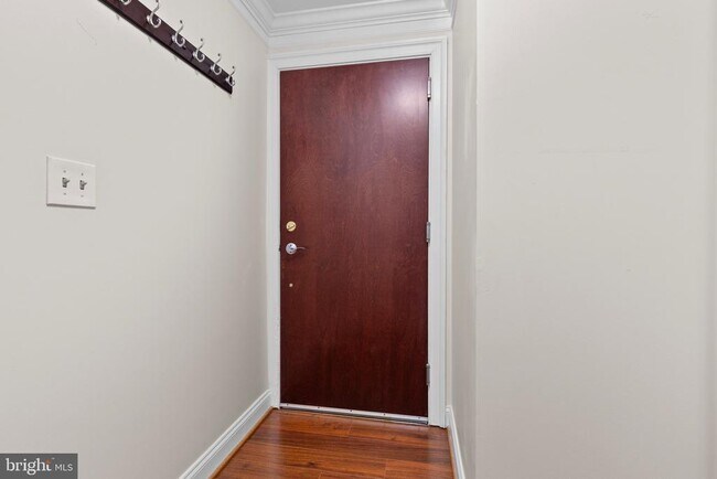 Foto del edificio - 1210 R St NW