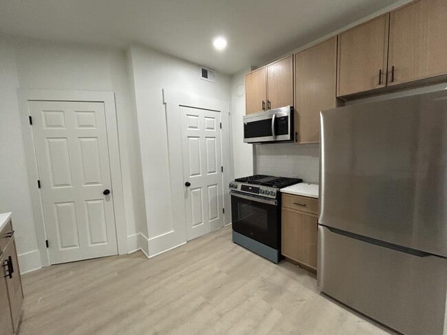 Photo - 2 bedroom in Chicago IL 60647 Apartment