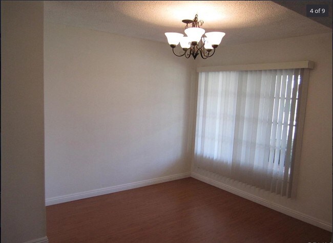 Building Photo - 424 Barbados Dr
