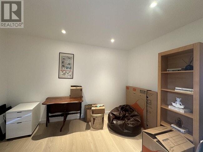 Photo du bâtiment - 1315-1315 W 7th Ave