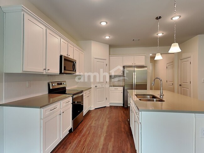 Building Photo - 4041 Chivalry Drive