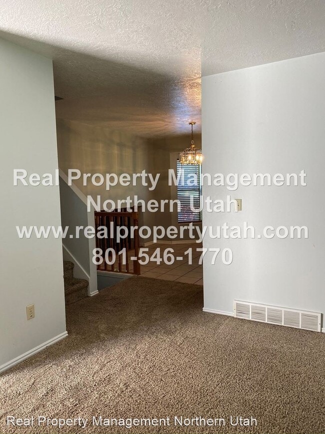 Building Photo - 5 br, 3.5 bath House - 1778 W 250 N