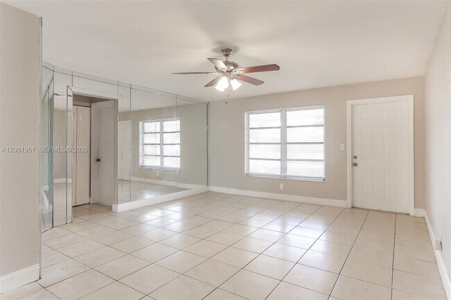Foto del edificio - 3751 NW 9th Ct