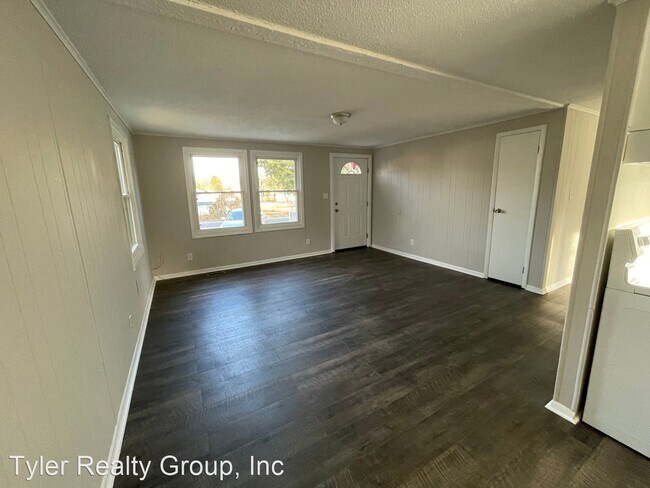 Building Photo - 3 br, 1 bath House - 3324 Courthouse Road