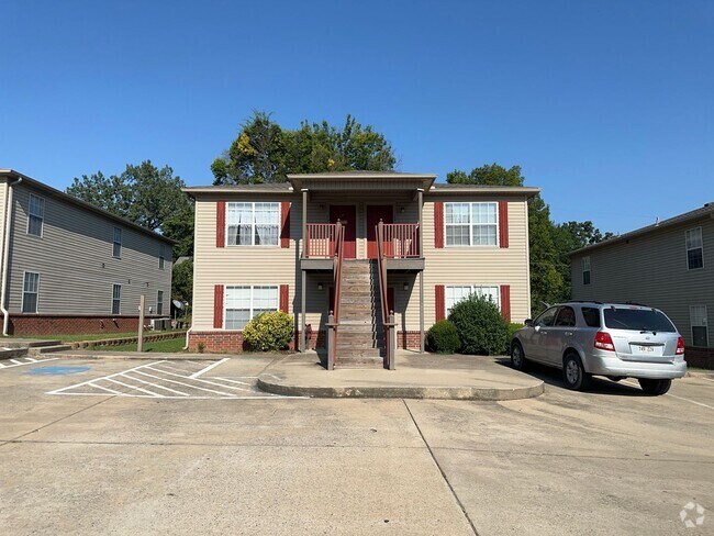 Building Photo - N 47th Apartments