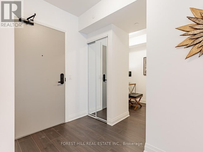 Photo du bâtiment - 700 Sheppard Ave W