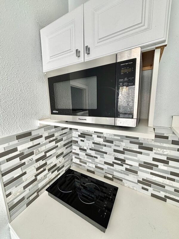 Foto del edificio - 2308 Britton Ave