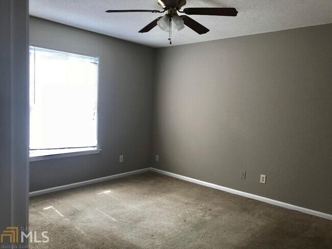 Foto del edificio - 202 Eagles Ct