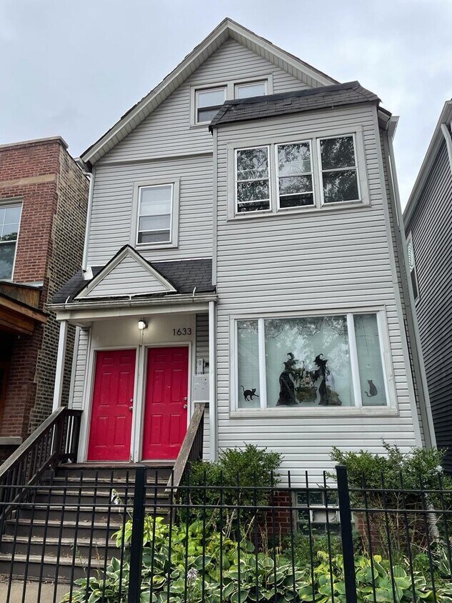 Foto principal - 1633 N Rockwell St