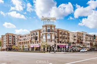 Building Photo - 403 Caruso Ave