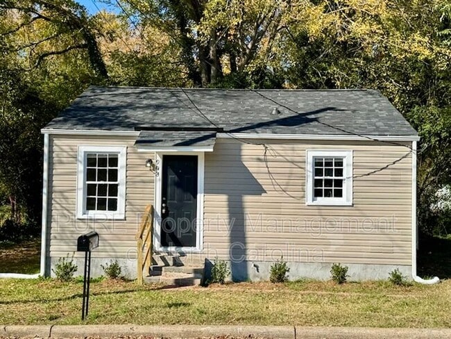 Building Photo - 903 Holt St