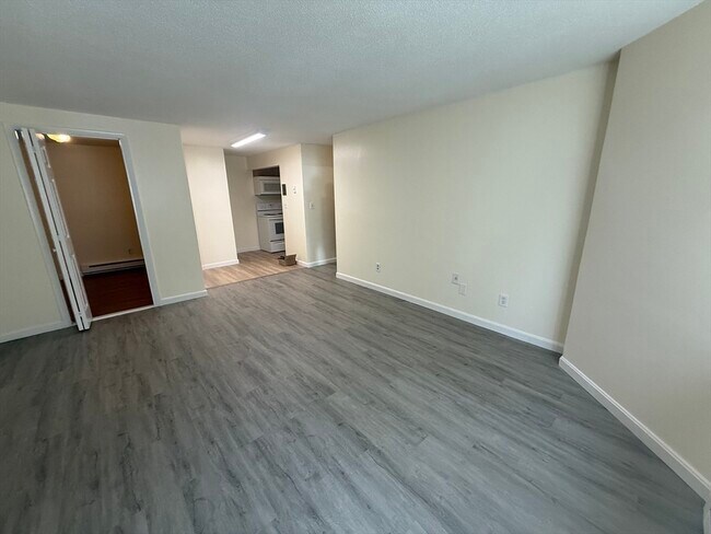 Foto del edificio - 30 Juniper Rd