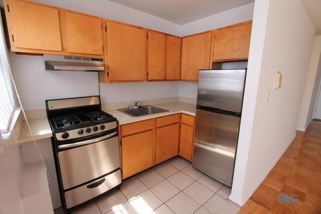 Foto del edificio - 0 bedroom in JAMAICA NY 11432