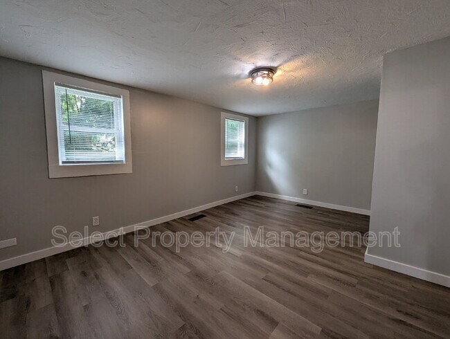 Building Photo - 1012 Huffman St