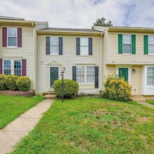 Building Photo - 509 Sedgwick Ct