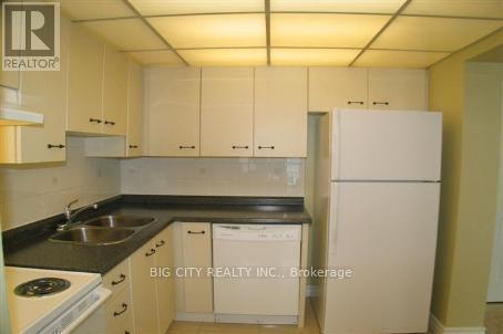 Building Photo - 115 Hillcrest Ave