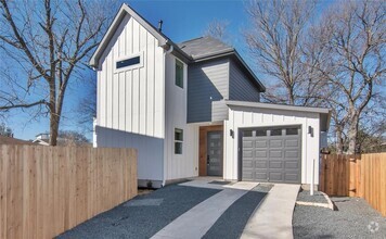 Building Photo - 8006 Gault St