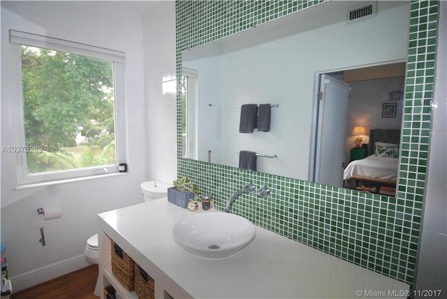 Foto del edificio - 140 NW 88th St