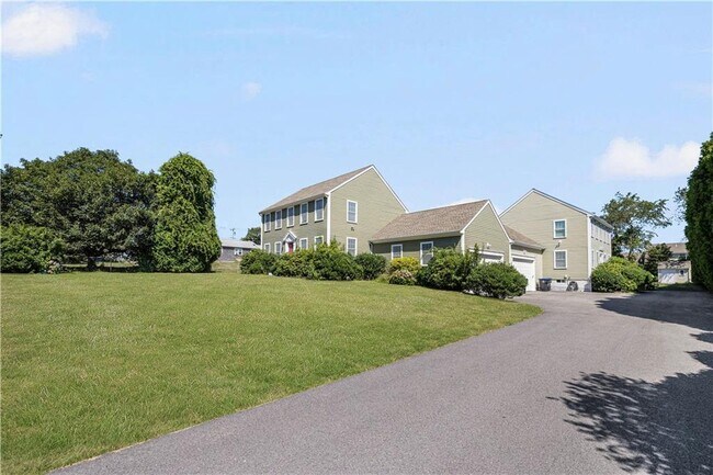 Foto del edificio - 18 Vanderbilt Ln
