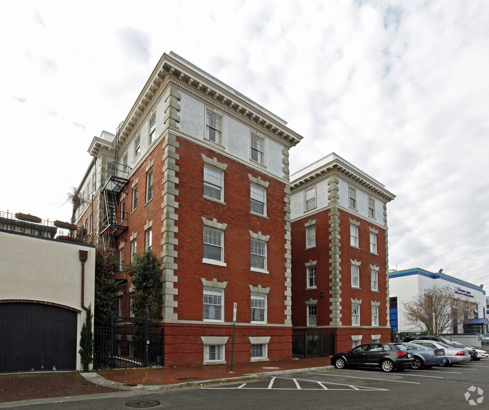 Building Photo - 249 W York St