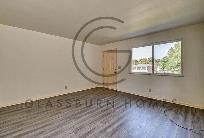 Foto del edificio - 3203 S Holt Rd
