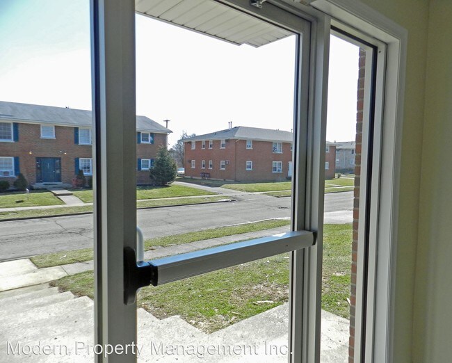 1855 Dalton Ct, Lexington, KY 40505 Condo for Rent in Lexington, KY