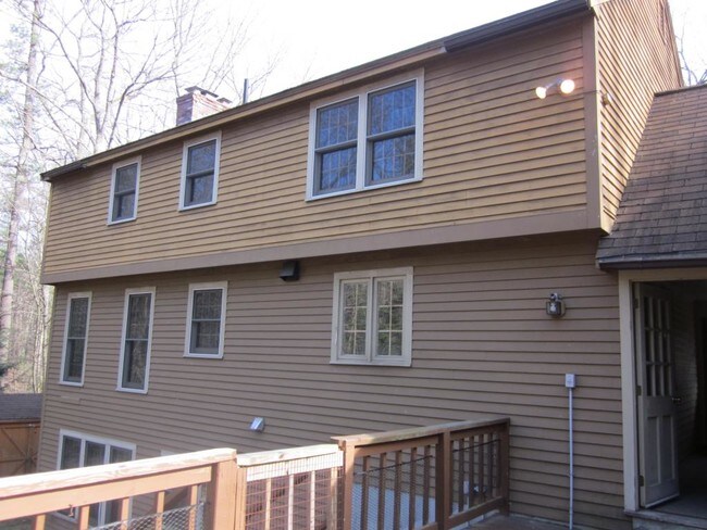 Building Photo - 40 Gervaise Dr