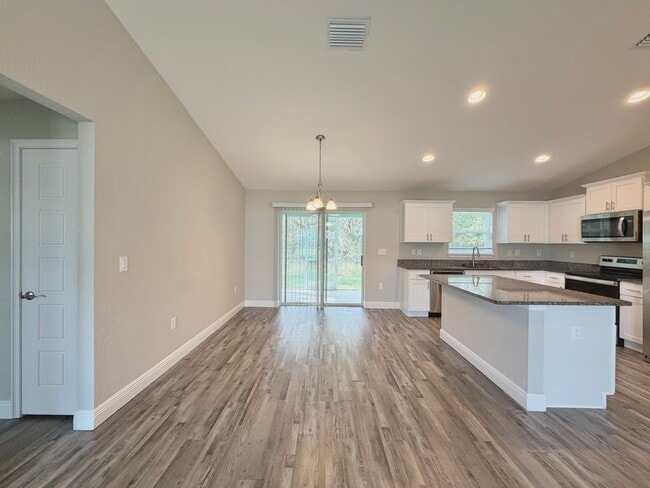Building Photo - 210 Locust Lane Pass