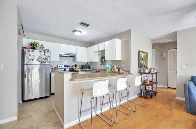 Foto del edificio - 603 S Melville Ave