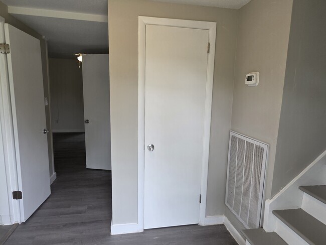 Foto del edificio - 2809 Brett Rd NW