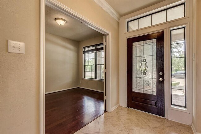 Foto del edificio - 6843 Emerson Ln