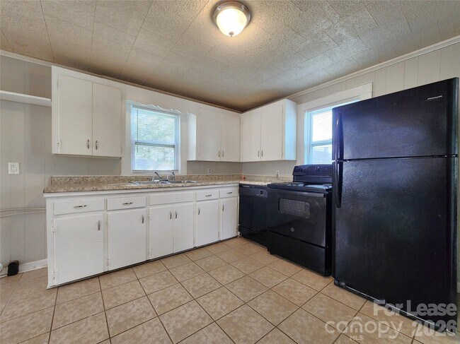 Foto del edificio - 317 Westview St