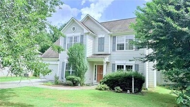 Building Photo - 410 Running Fawn Dr