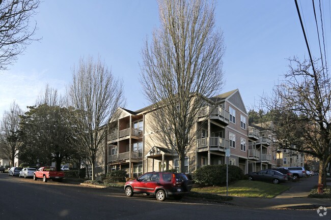 Building Photo - Lair Hill Park Apartments