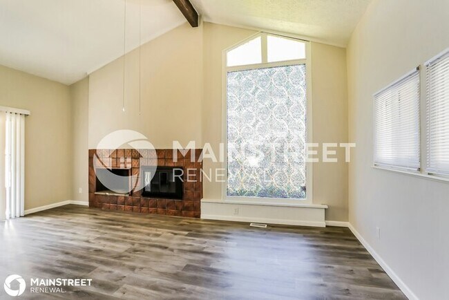 Foto del edificio - 2475 LAWNDALE AVE, COLUMBUS, OH 43207