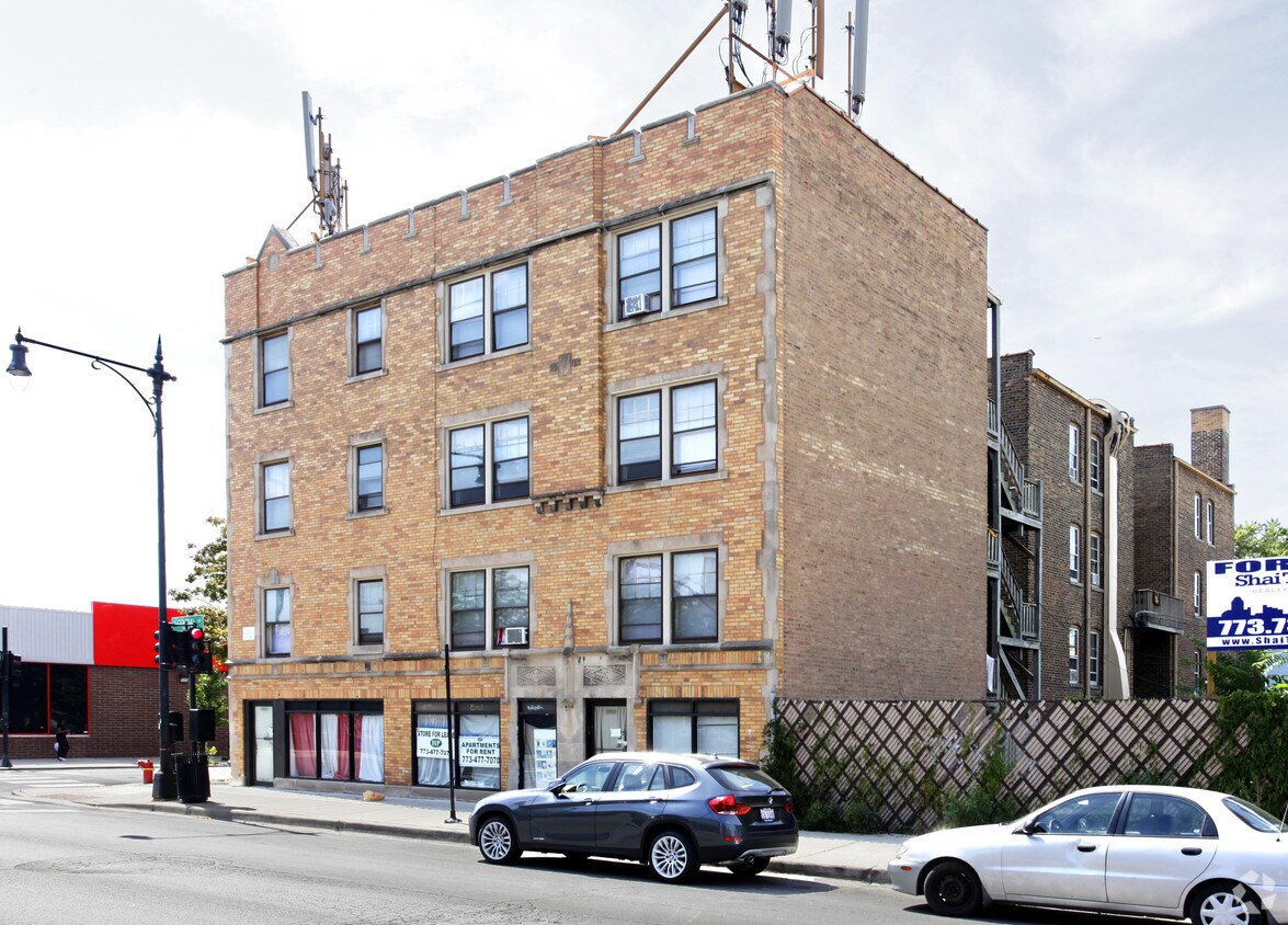 Building Photo - 3000-3004 N Central Ave