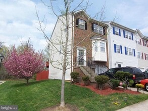 Building Photo - 1300 Sutler Terrace