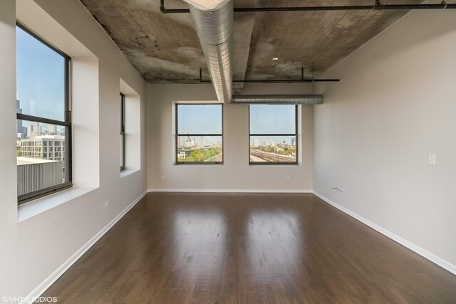 Foto del edificio - 1550 S Blue Island Ave