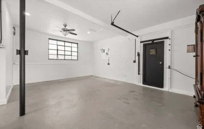 Building Photo - 110 Forbush Ave