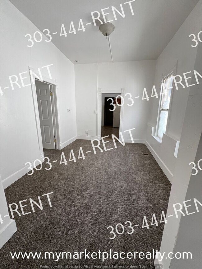 Foto del edificio - Three Bedroom - Just Minutes Away from Dow...
