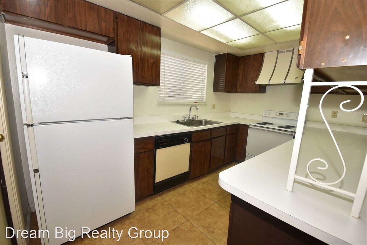 Foto principal - 2 br, 2 bath House - 4470 Rich Dr #A
