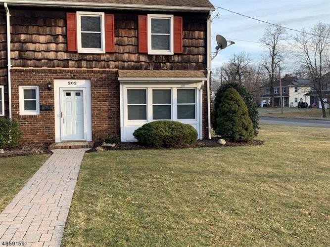 Primary Photo - 202 Myrtle Ave