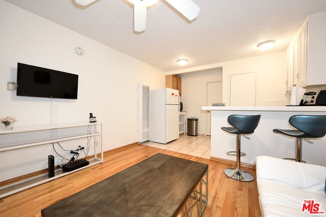 Foto del edificio - 3720 Vinton Ave