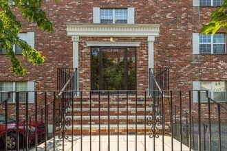 Building Photo - 162 Summer Street