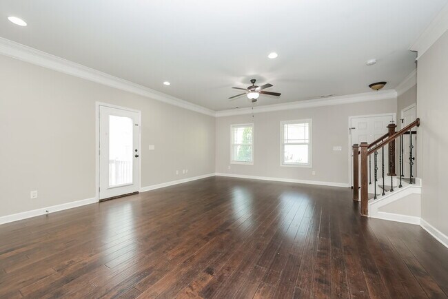 Foto del edificio - 1939 Wild Oaks Ct