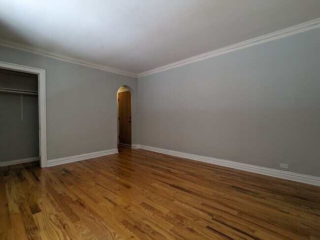 Foto del edificio - 429 W Roscoe St