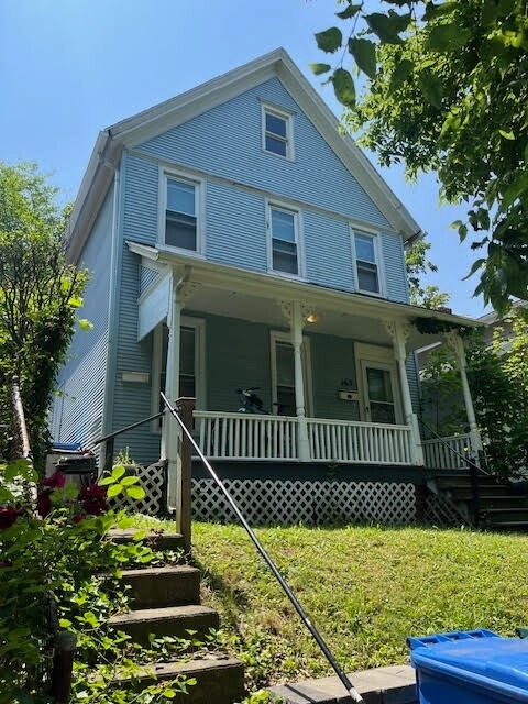 Building Photo - 165 Benton St